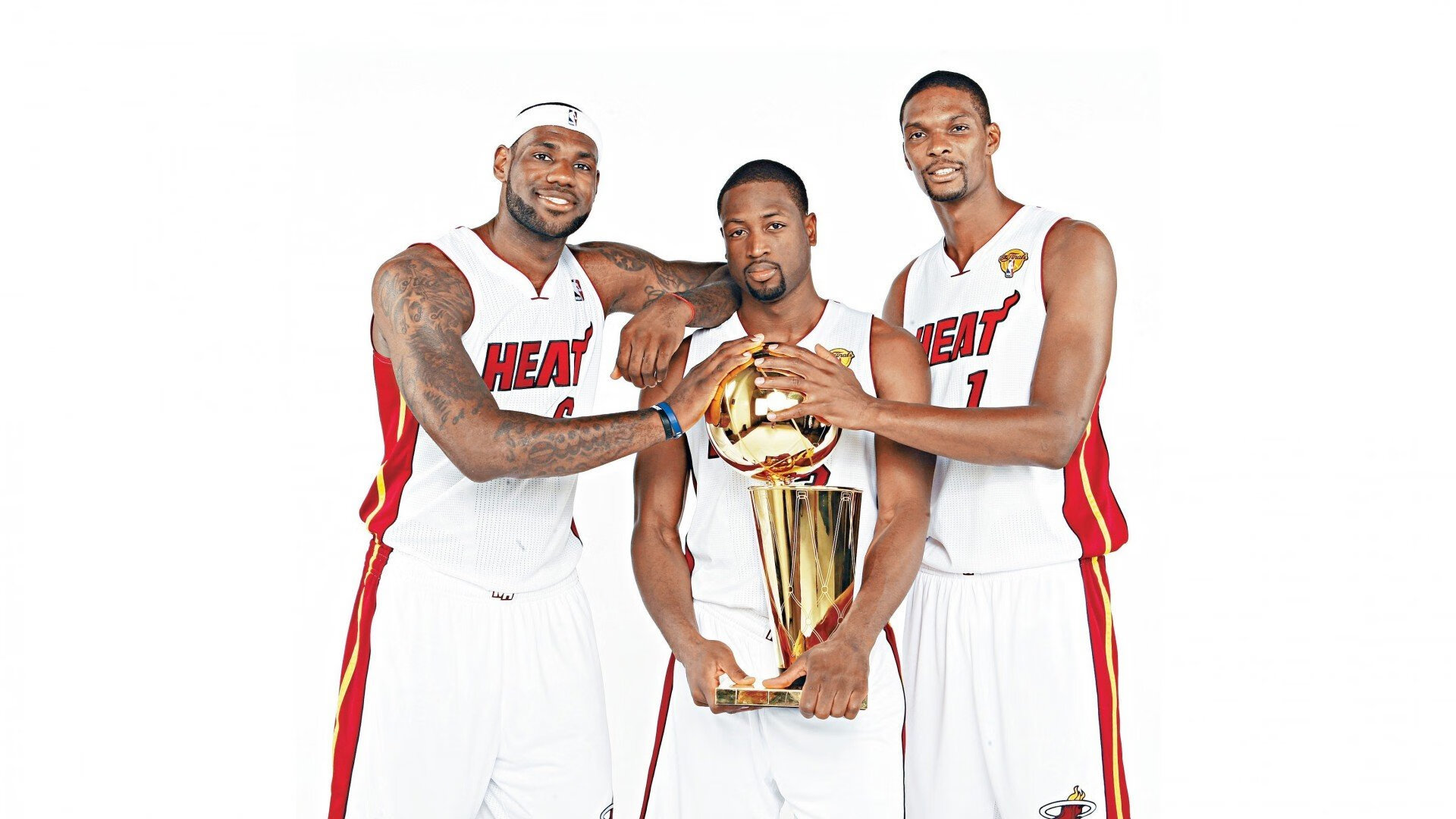 凯恩数据全面爆发！克罗地亚黄金一代余威犹存，战术性碾压比利亚雷亚尔