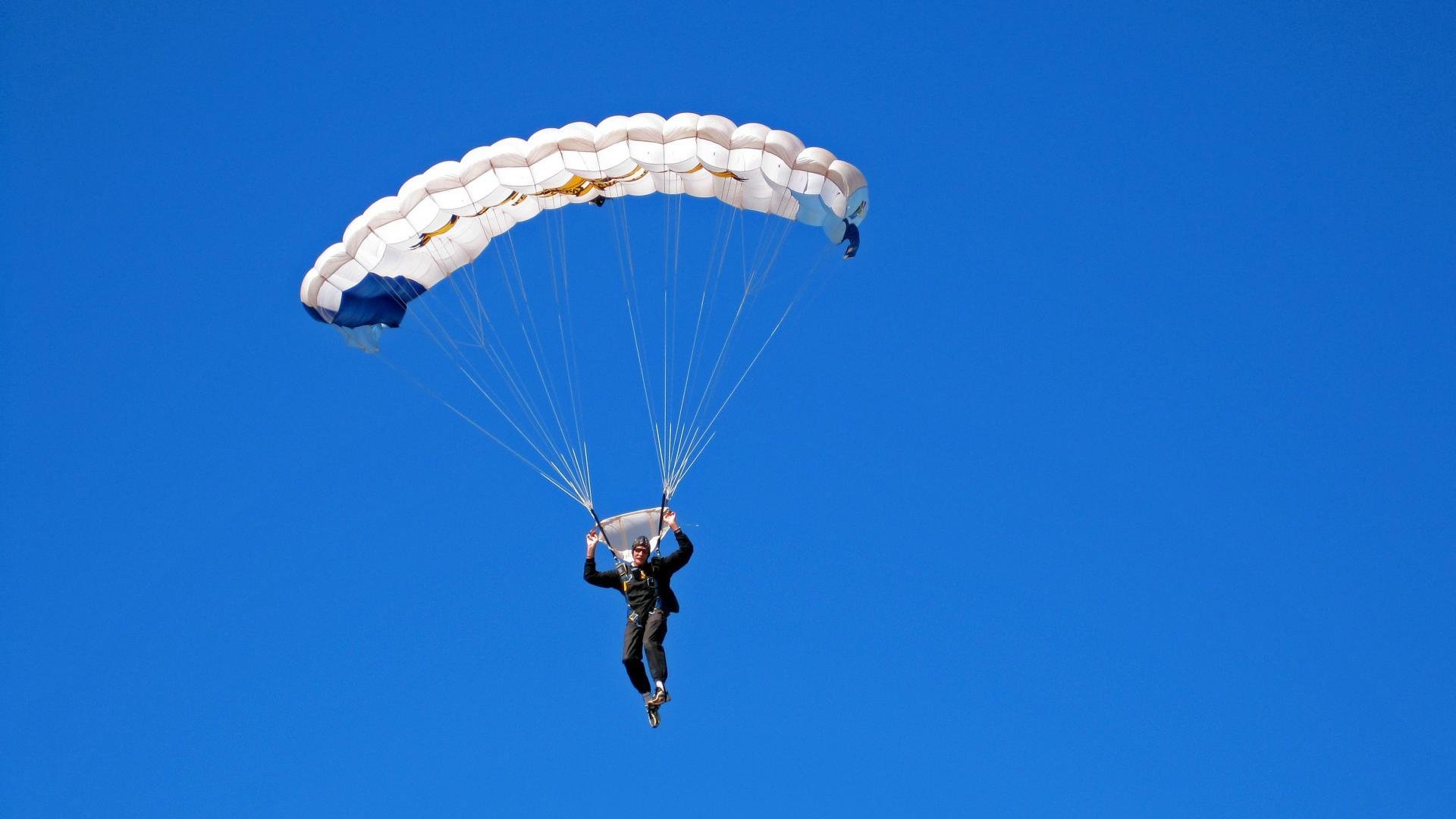 基米希在生死战中诠释完美中场，当解说高喊他就是答案！